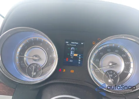 2014 Chrysler 300 из США, поврежденный, VIN 2C3CCAAG5EH118364